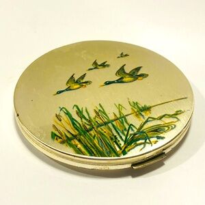 Vintage Stratton Made in England Silver Plated Duck Circular Compact 2.75 in